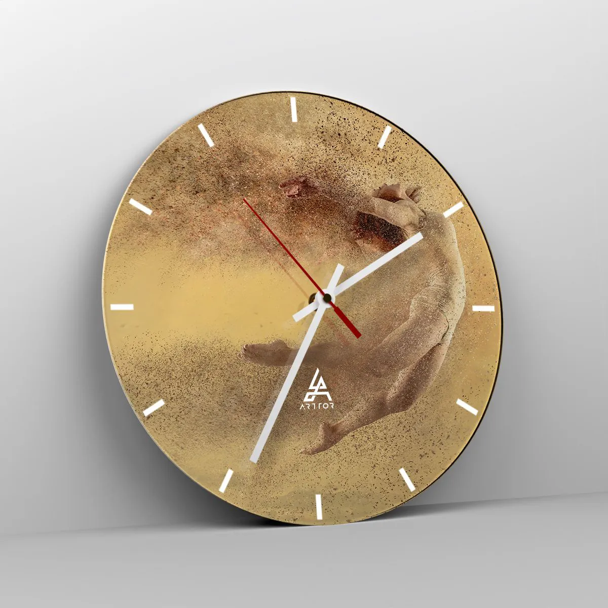 Ceas de perete - Ceas pe sticlă - Dansatoare în nuanțe aurii cu efect de praf în mișcare - 30x30cm - În exaltare de dans - Decorațiune modernă pentru perete pentru living, bucătărie și dormitor ARTTOR