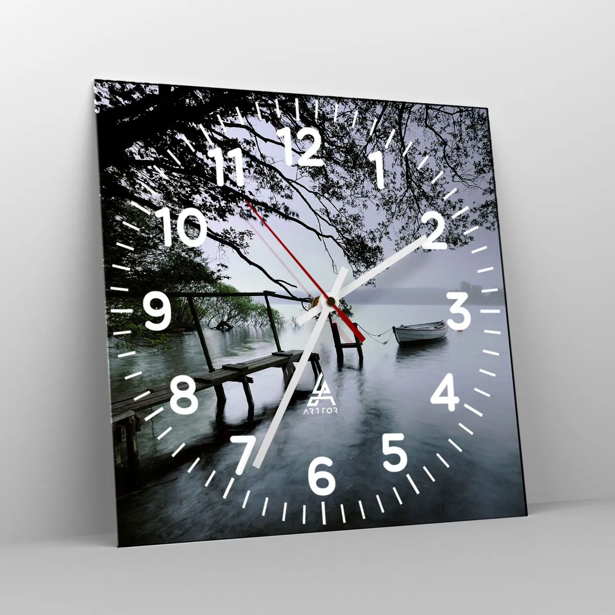 Nástěnné hodiny - Už odpočíváš - 30x30 cm