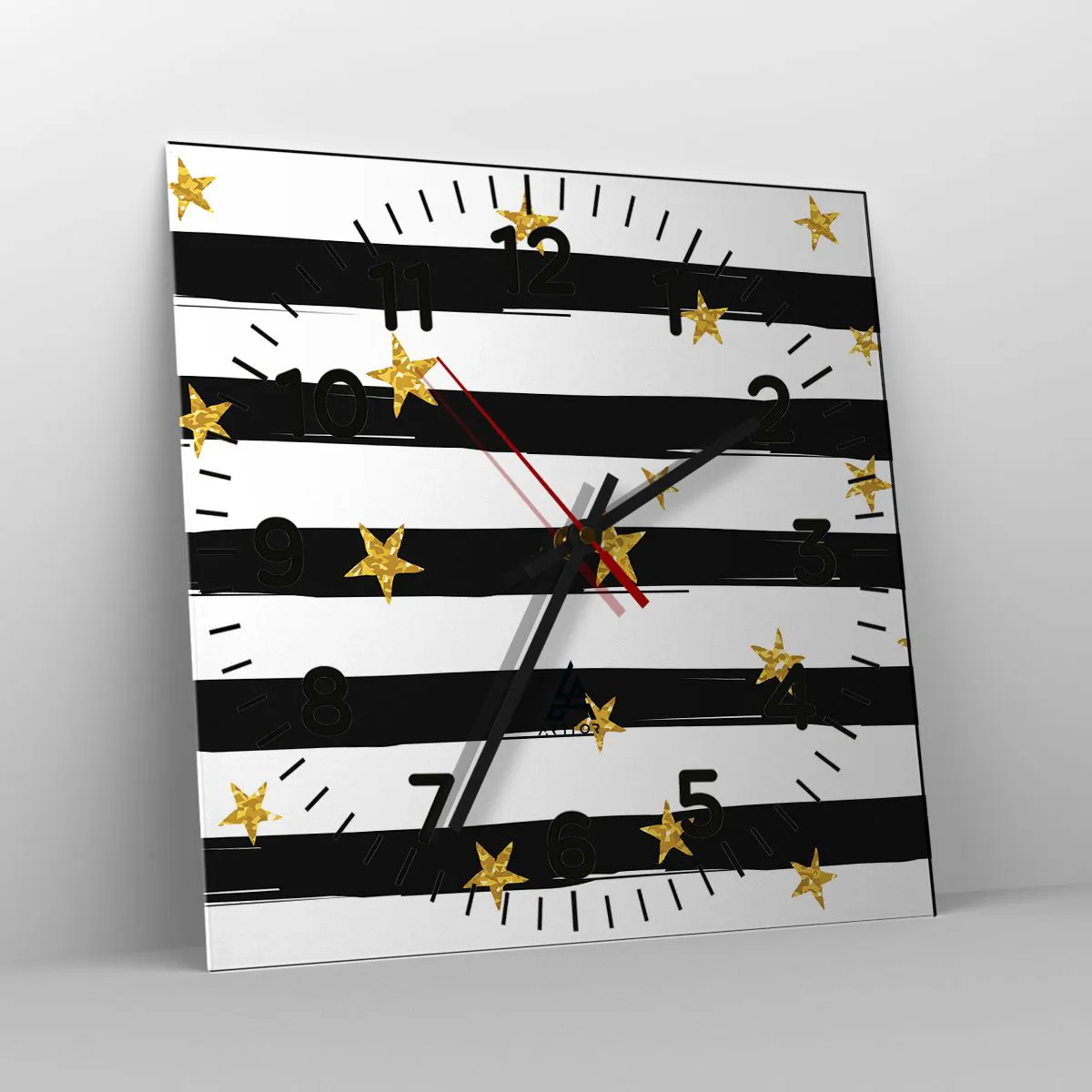 Vægur, Uret - Vi blev alle født under en heldig stjerne - 30x30 cm