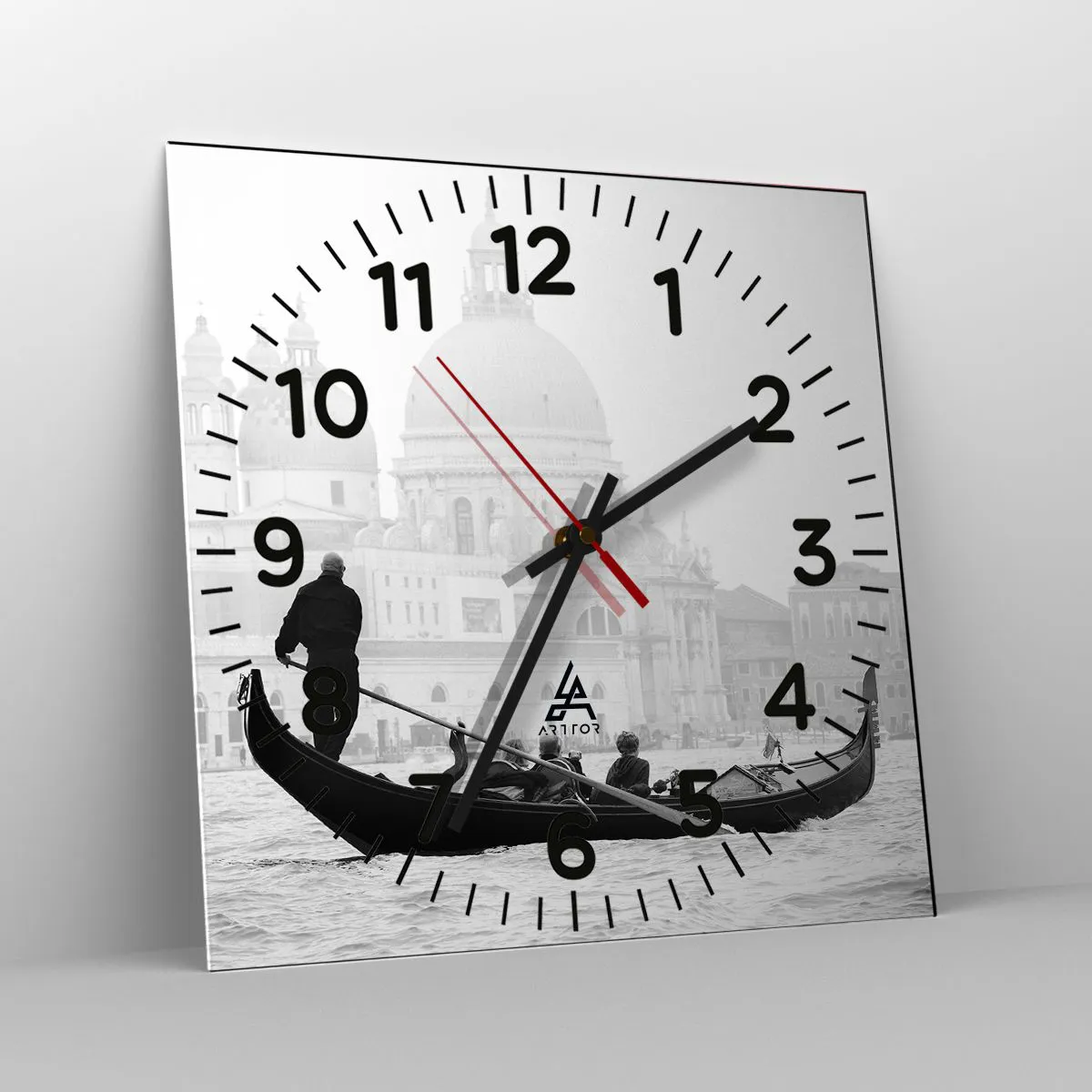 Nástenné hodiny - Cesta k zdroju krásy - 30x30 cm