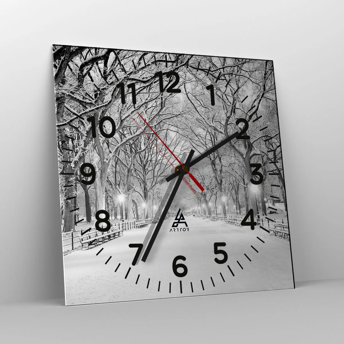 Relógio de parede - Relógio em vidro - Quatro estações - inverno - 30x30 cm