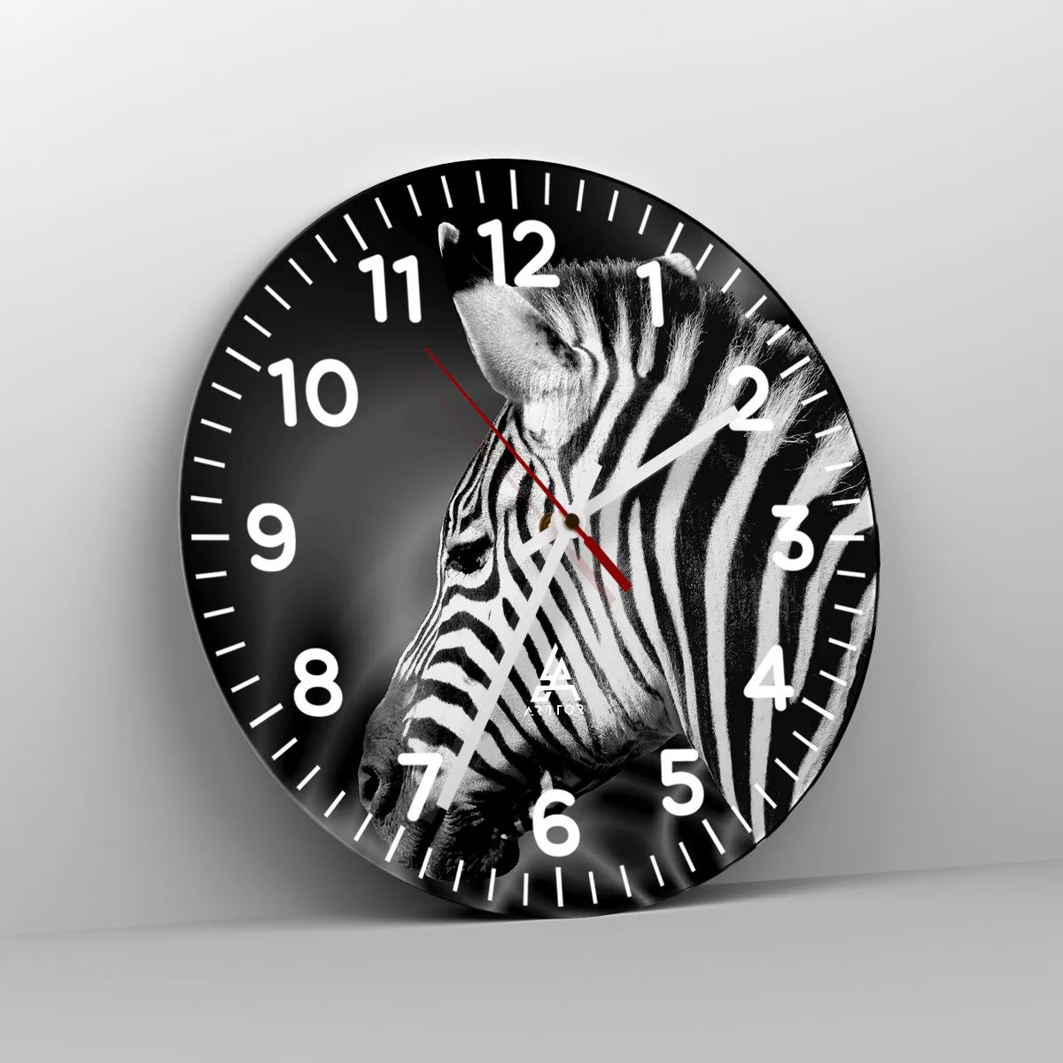 Vægur, Uret - Hvid er hvid og sort er sort - 40x40 cm