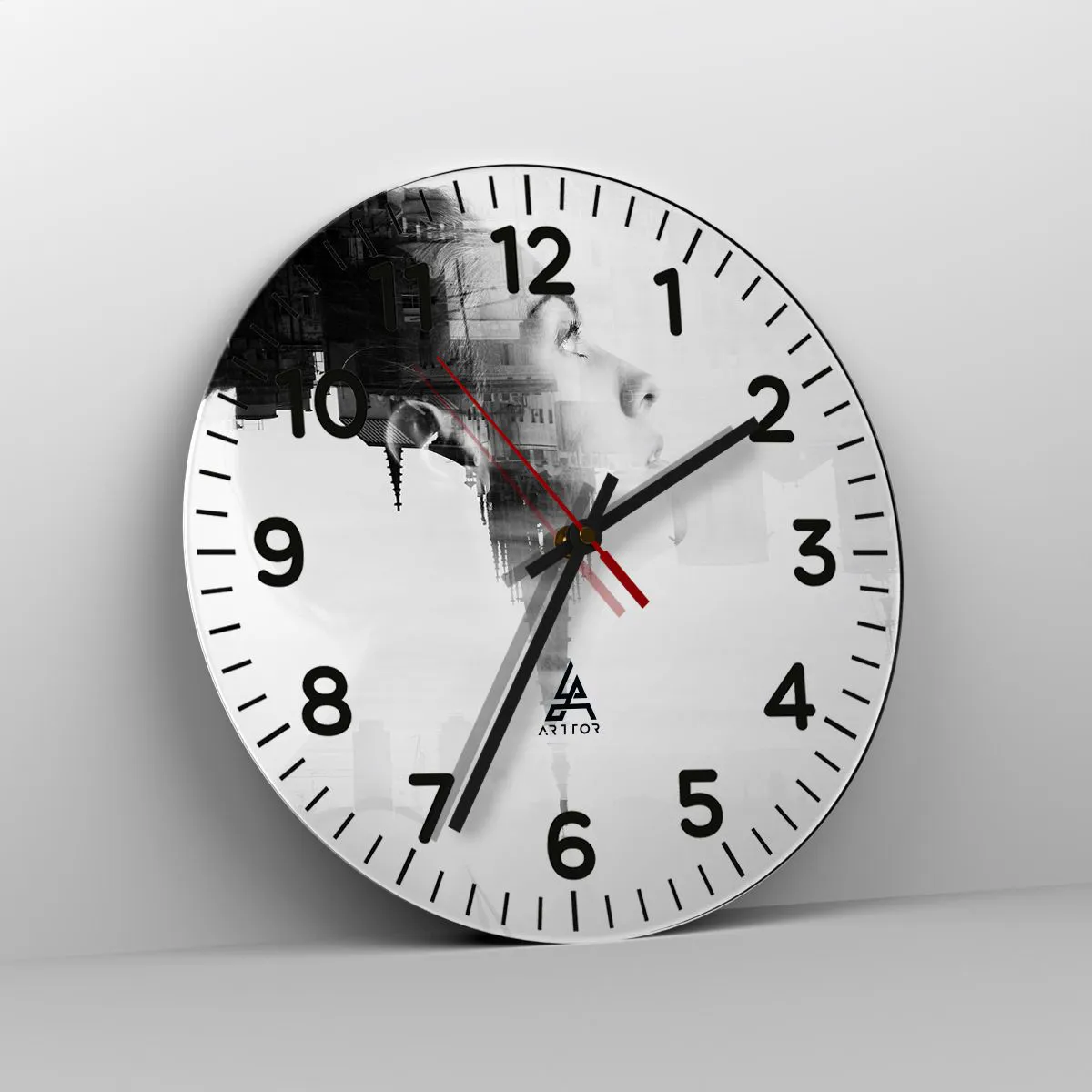 Nástenné hodiny - Z oboch strán okna - 40x40 cm