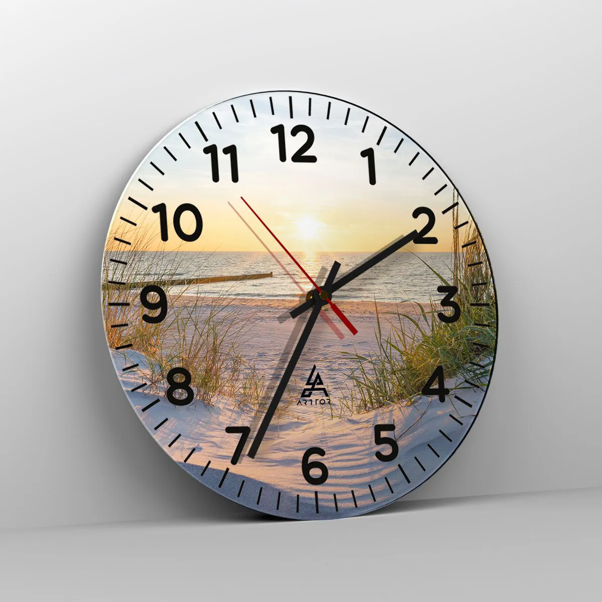 Vægur, Uret - Havet brummer, fuglene synger, en vild strand midt i græsset.... - 40x40 cm
