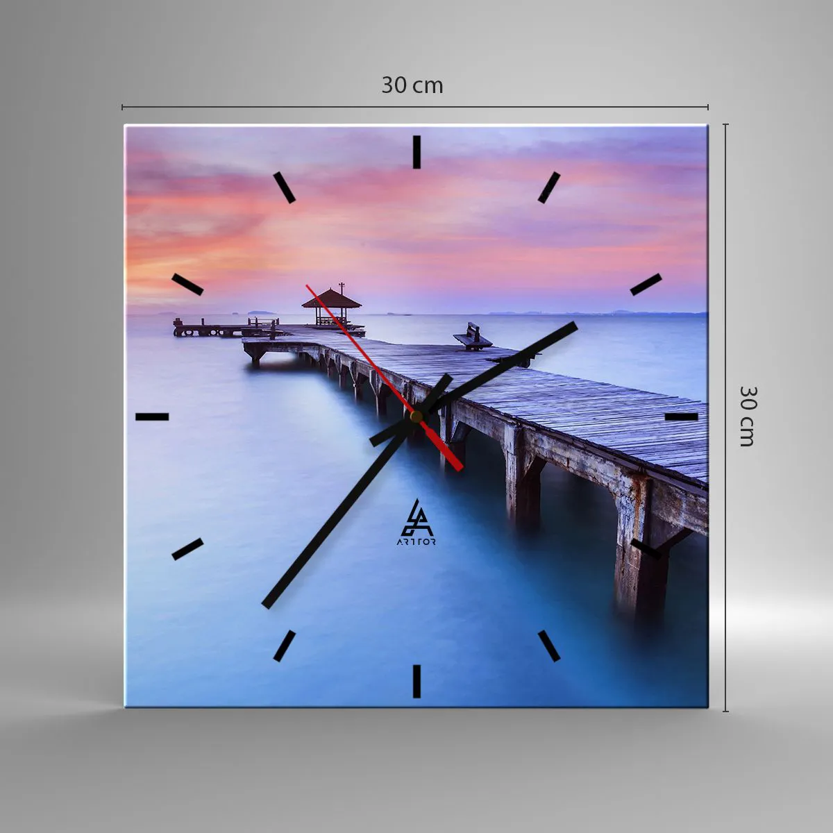 Reloj de pared - Reloj de vidrio - Muelle de madera que conduce al agua durante la puesta de sol. - 30x30cm - Un mar de calma hasta el horizonte - Decoración de pared moderna para salón y dormitorio ARTTOR