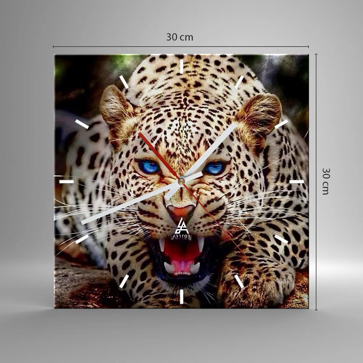 Reloj de pared - Reloj de vidrio - Un leopardo amenazante con intensos ojos azules. - 30x30cm - La ira no daña la belleza - Decoración de pared moderna para salón y dormitorio ARTTOR