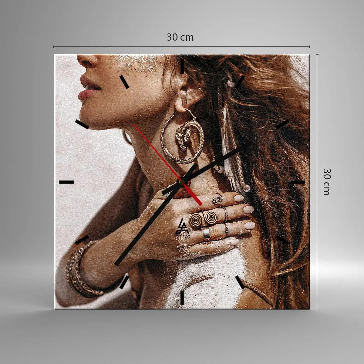 Wall clock - Clock on glass - Queen of a Wild Beach - 30x30 cm