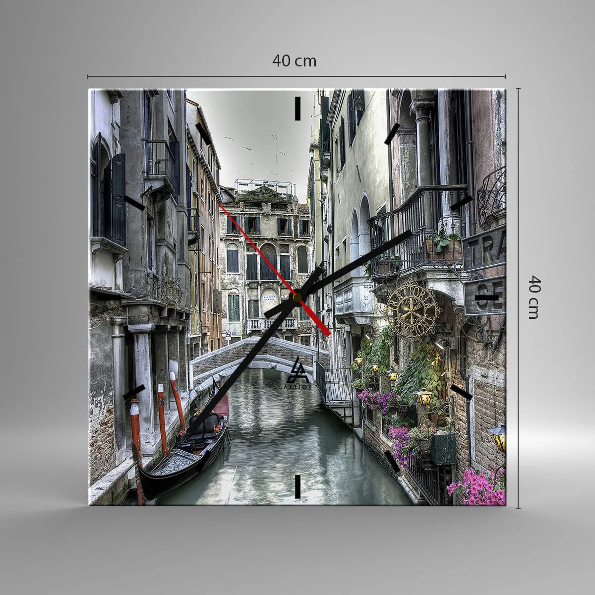 Zegar ścienny - Od wieków w cichej zadumie - 40x40 cm