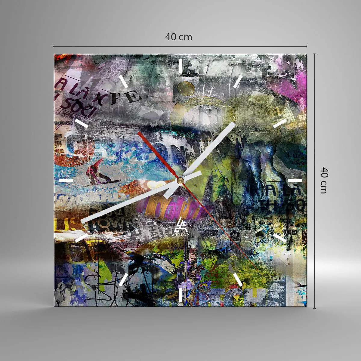 Väggklocka - Klocka på glas - Collage med minnen - 40x40 cm