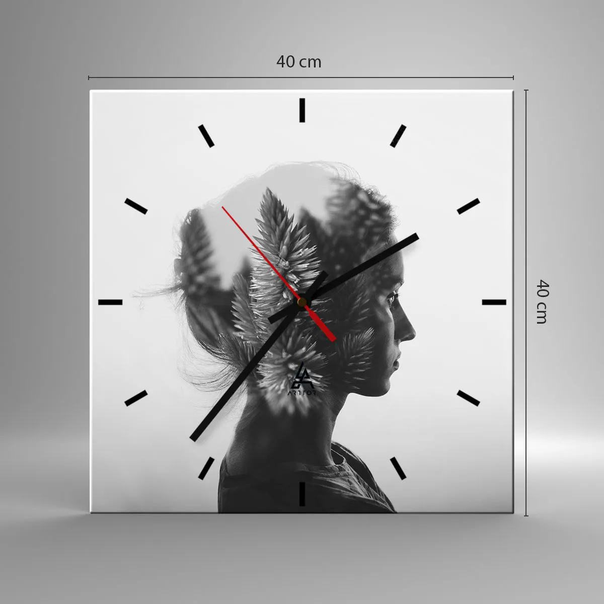 Wanduhr - Glasuhr - Dame des Kiefernwaldes - 40x40 cm