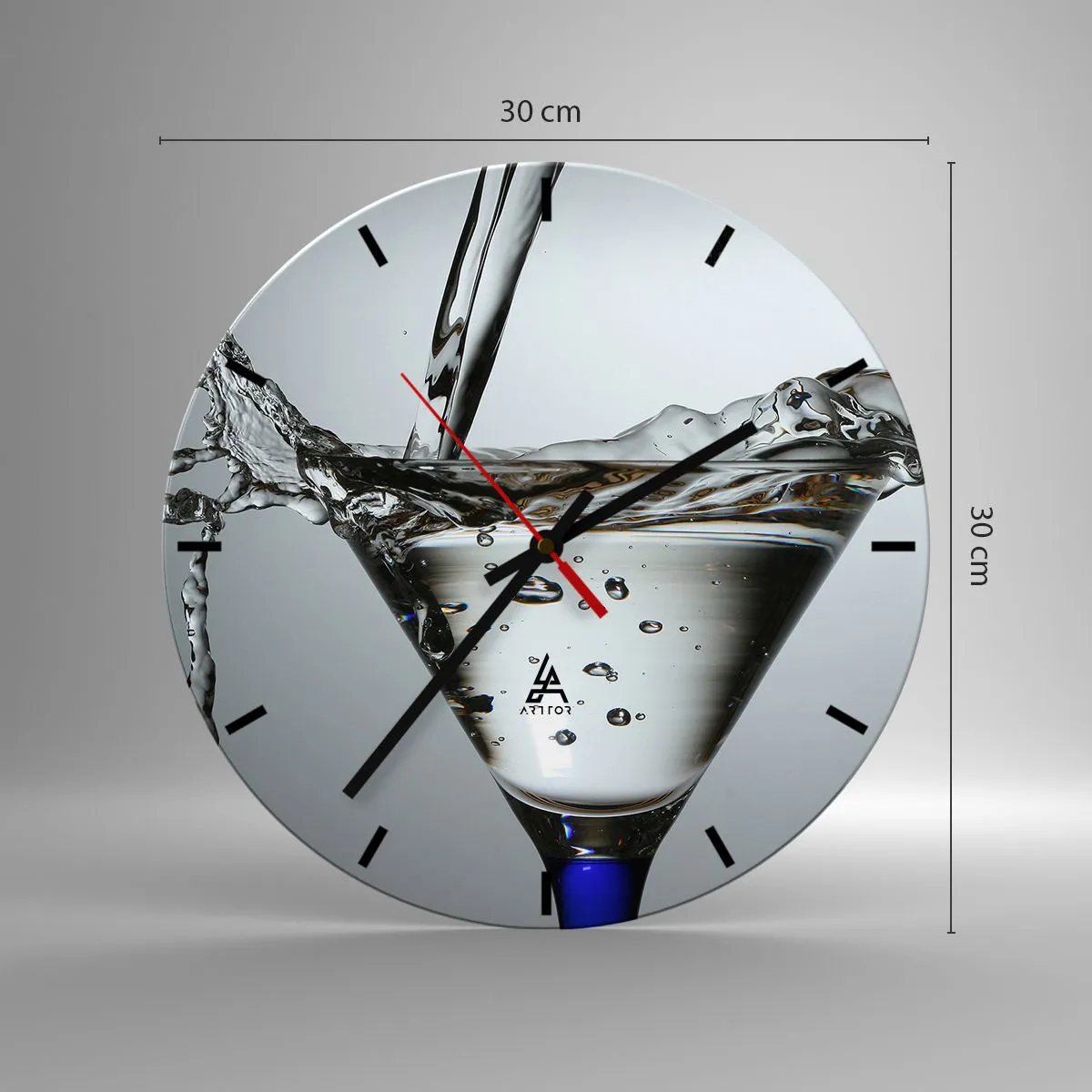 Zegar ścienny - Kieliszek wypełniany rozpryskującą się wodą - 30x30cm - Nad brzegiem pucharu - Nowoczesna dekoracja ścienna do salonu, kuchni i sypialni ARTTOR