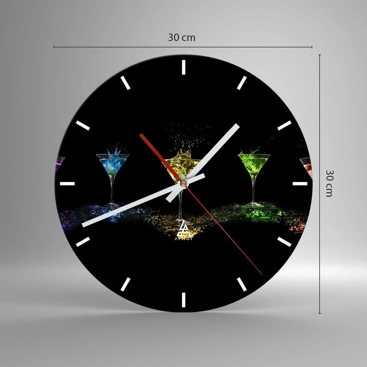 Vægur, Uret - Farverige drinks i glas på en sort baggrund - 30x30cm - Glædens farver i krystalglas - Moderne vægdekoration til stue, køkken og soveværelse ARTTOR