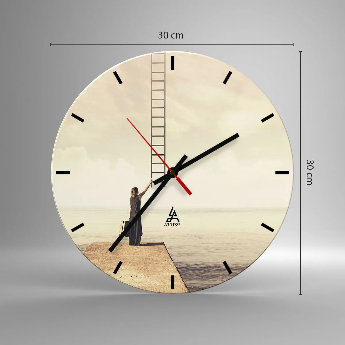 Vægur, Uret - En kvinde på en mole peger på en stige, der fører til himlen. - 30x30cm - En magisk rejse - Moderne vægdekoration til stue, køkken og soveværelse ARTTOR