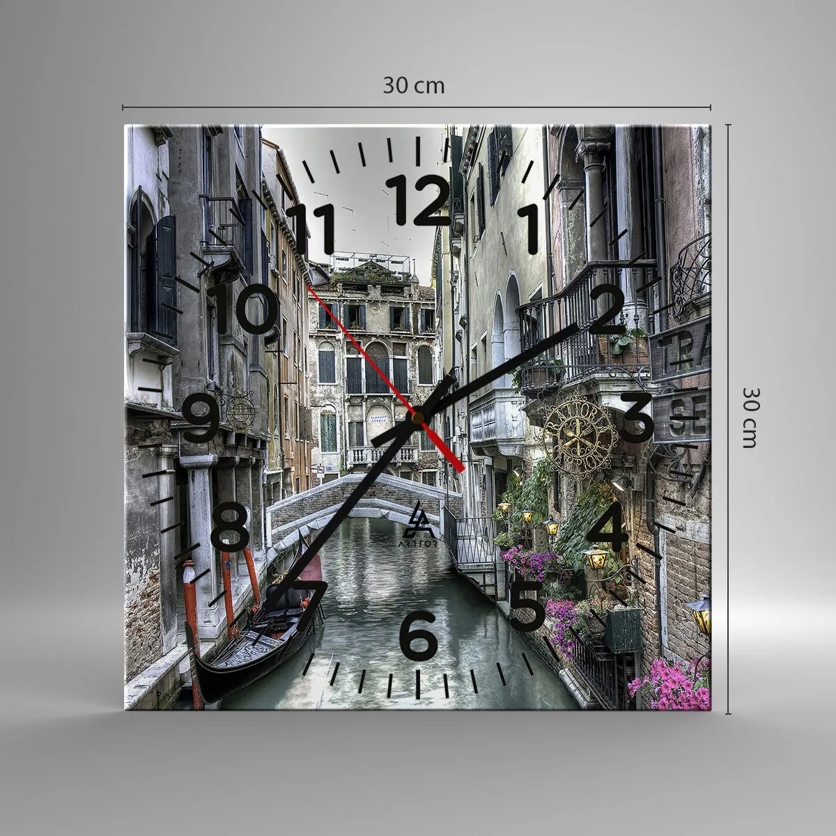 Zegar ścienny - Od wieków w cichej zadumie - 30x30 cm