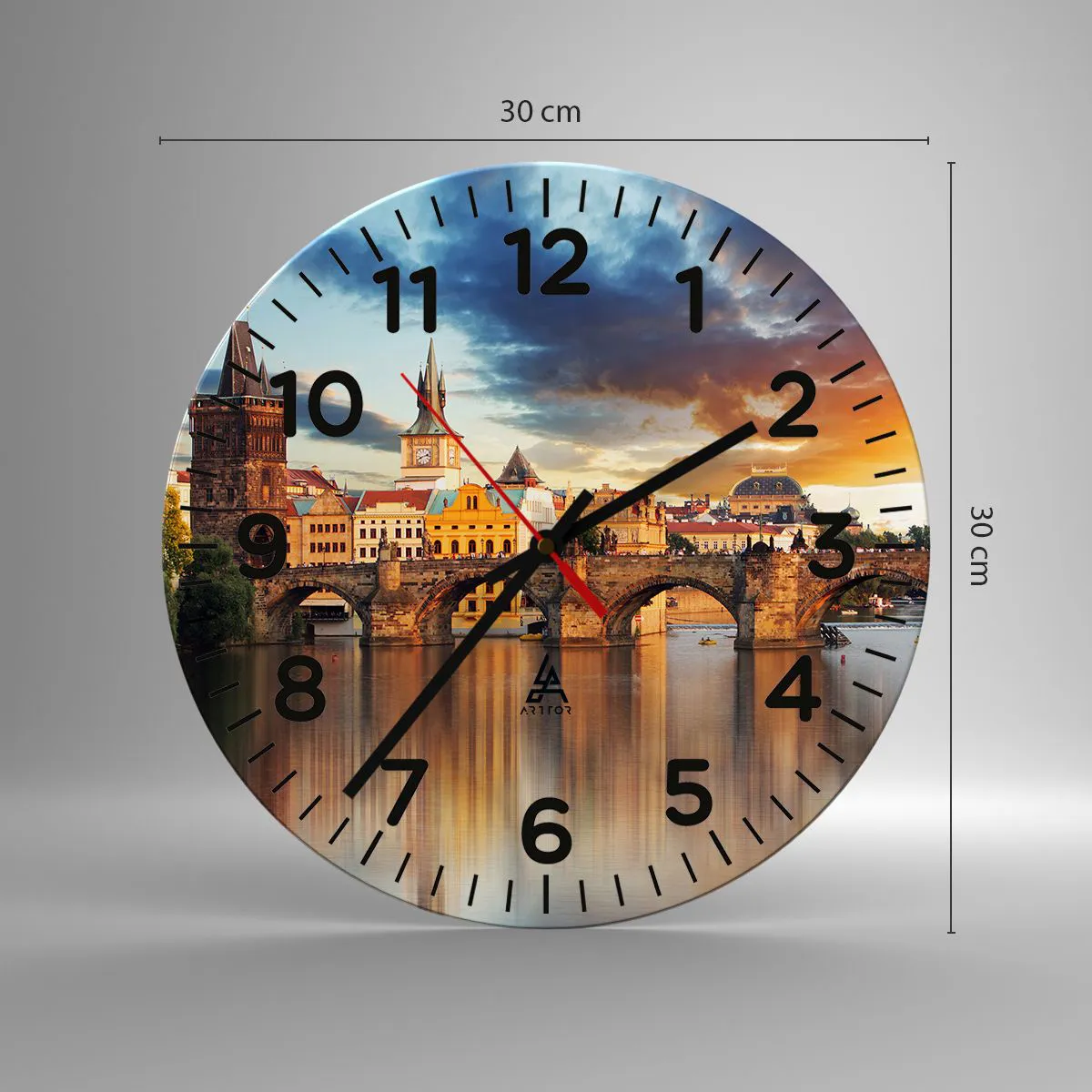 Nástěnné hodiny - Krásná od pradávna - 30x30 cm