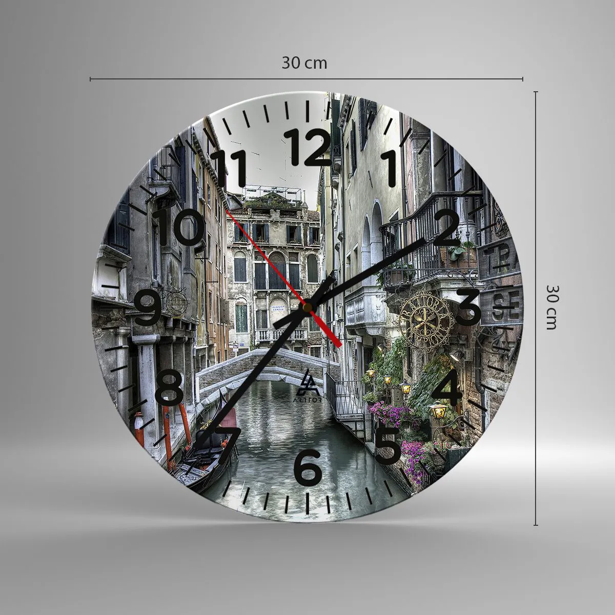 Zegar ścienny - Od wieków w cichej zadumie - 30x30 cm