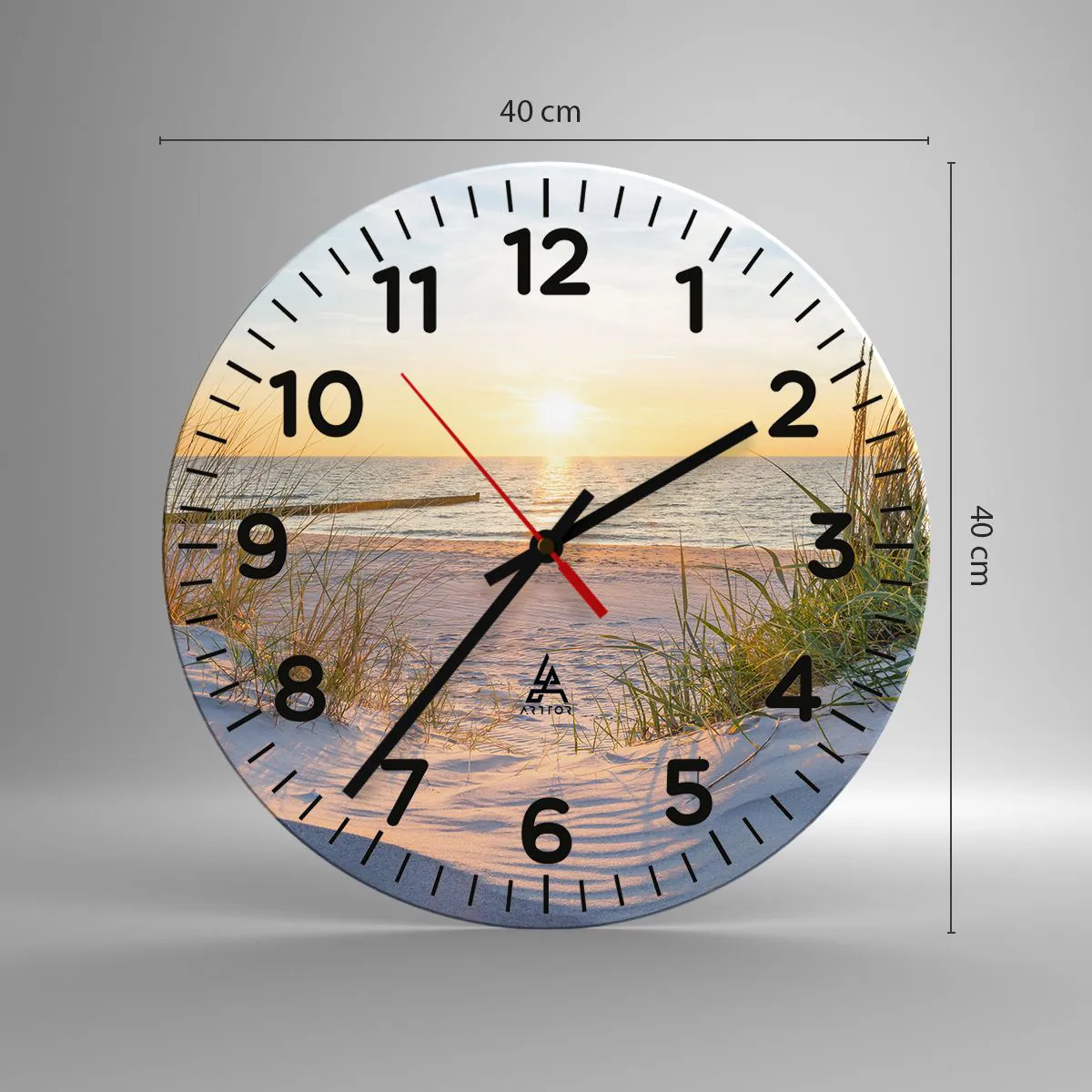 Vægur, Uret - Havet brummer, fuglene synger, en vild strand midt i græsset.... - 40x40 cm