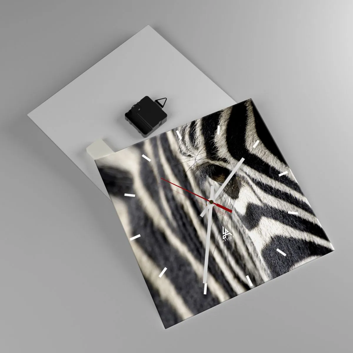 Väggklocka - Klocka på glas - Randig porträtt - 30x30 cm