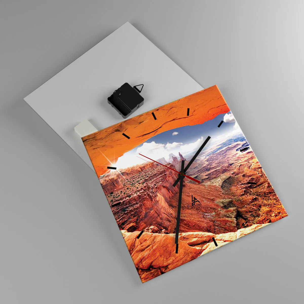 Nástenné hodiny - Vytesané samotnou prírodou - 30x30 cm