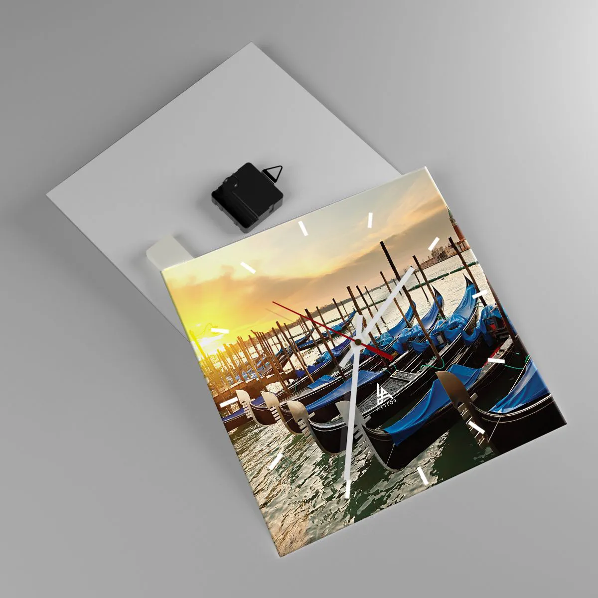 Relógio de parede - Relógio em vidro - Antes que o burburinho chegue - 30x30 cm