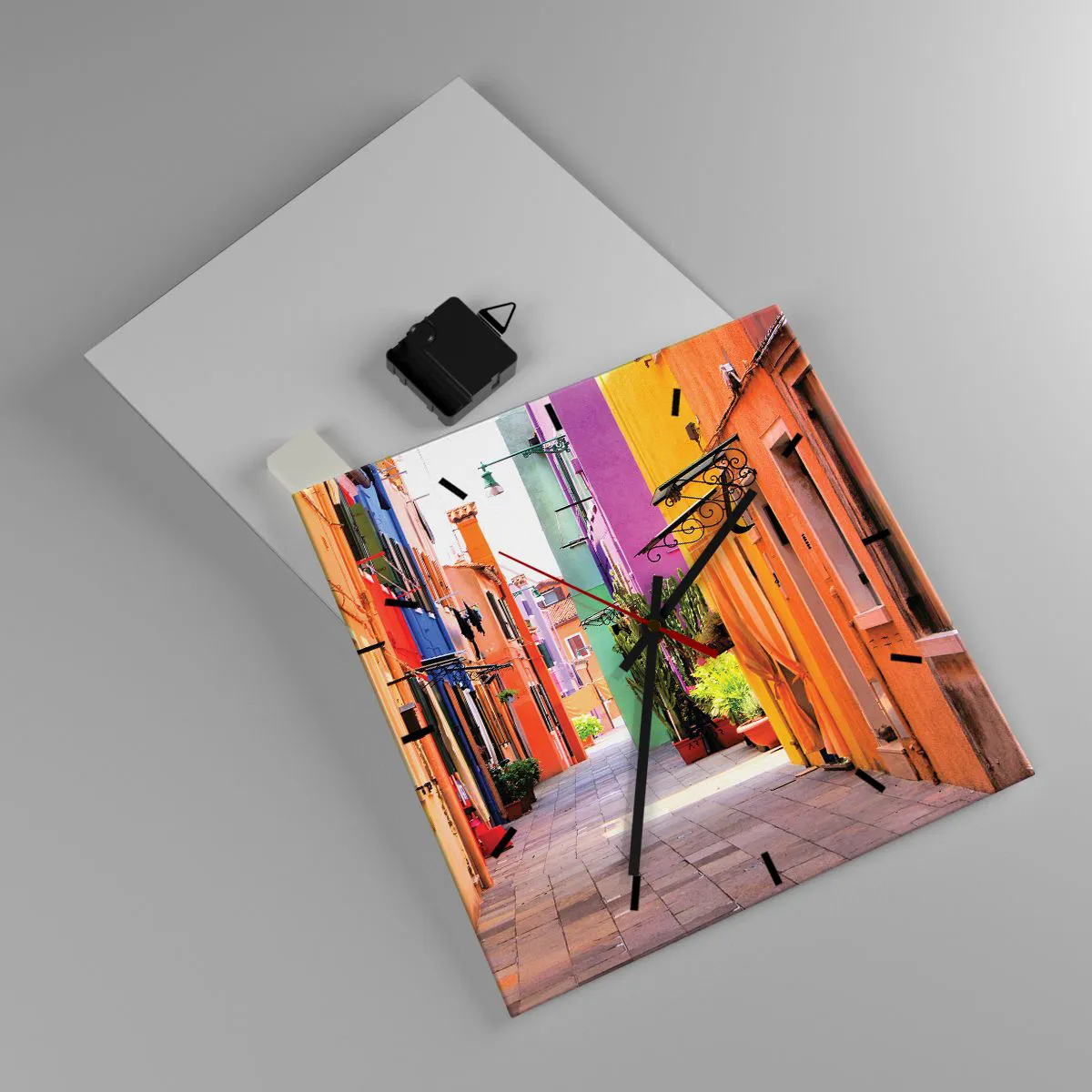 Reloj de pared - Reloj de vidrio - Una calle colorida con casas de vecindad en tonos claros - 30x30cm - El callejón arco iris - Decoración de pared moderna para salón y dormitorio ARTTOR