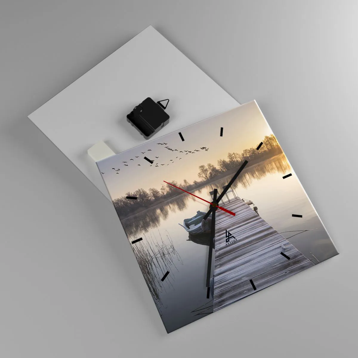 Horloge murale - Pendule murale - Une jetée au bord du lac le matin avec un bateau et des chaises - 30x30cm - Je reviendrai - Décoration murale moderne pour le salon et la chambre ARTTOR