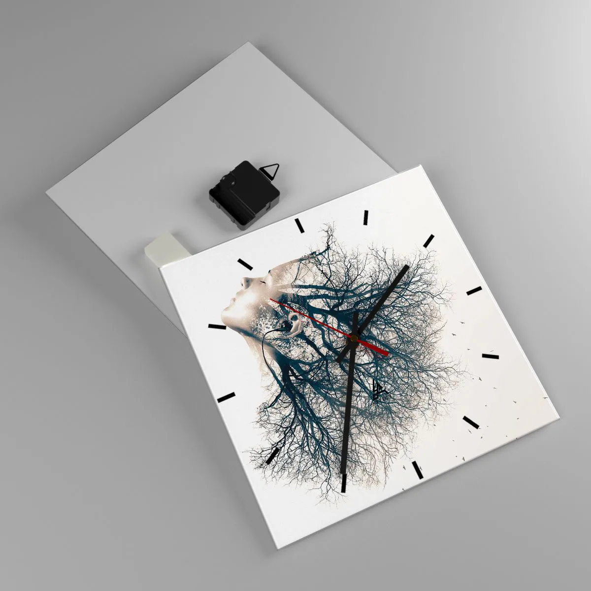 Reloj de pared - Reloj de vidrio - Silueta creativa de una mujer y árboles. - 30x30cm - Escuchando el susurro de un árbol - Decoración de pared moderna para salón y dormitorio ARTTOR