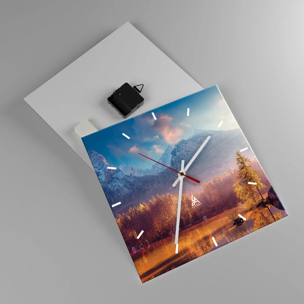 Zegar ścienny - Malowniczy widok na górski las i jezioro o świcie - 30x30cm - W górach i dolinach - Nowoczesna dekoracja ścienna do salonu i sypialni ARTTOR
