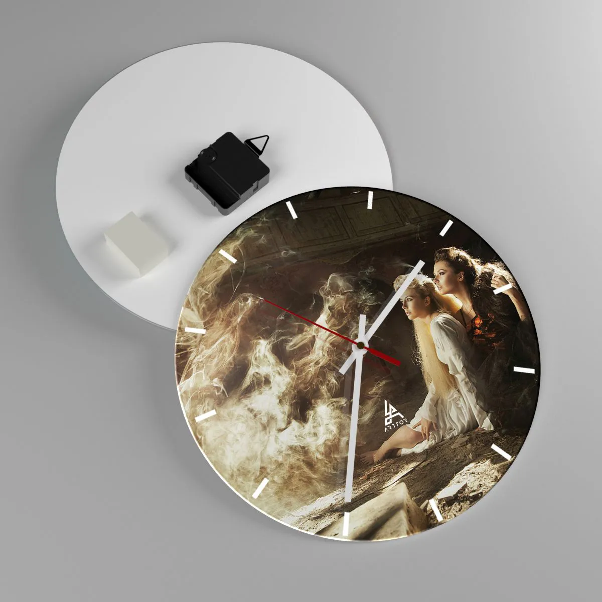 Wanduhr - Glasuhr - Zwei Frauen, umgeben von einem magischen Glanz - 30x30cm - Und es gab Poesie - Moderne Wanddekoration für Wohnzimmer, Küche und Schlafzimmer ARTTOR