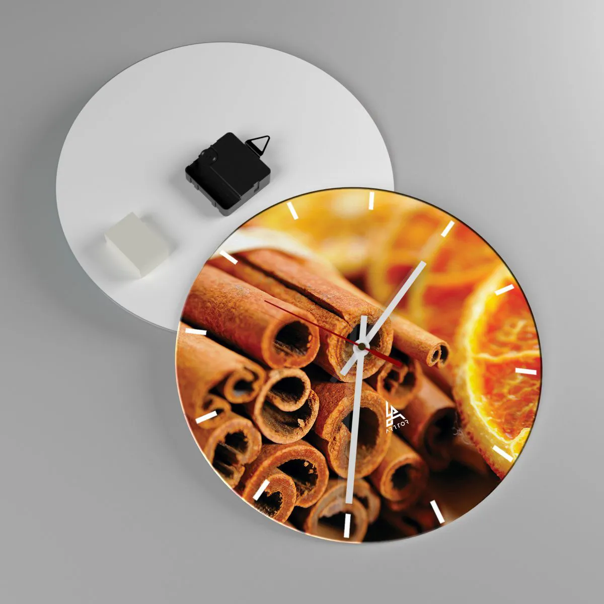 Nástěnné hodiny - Skořicové tyčinky a sušené pomeranče v teplých tónech - 30x30cm - Cítíte jejich aroma? - Moderní nástěnná dekorace do obývacího pokoje, kuchyně a ložnice ARTTOR