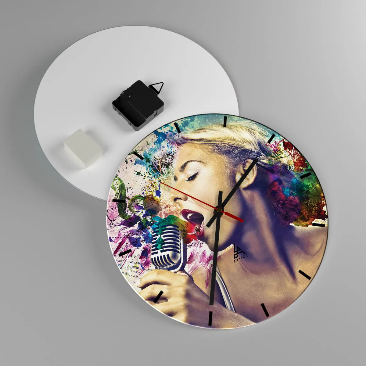 Reloj de pared - Reloj de vidrio - Un personaje colorido cantando en un micrófono con un fondo musical. - 30x30cm - Pinta el mundo con tu voz - Decoración de pared moderna para salón, cocina y dormitorio ARTTOR