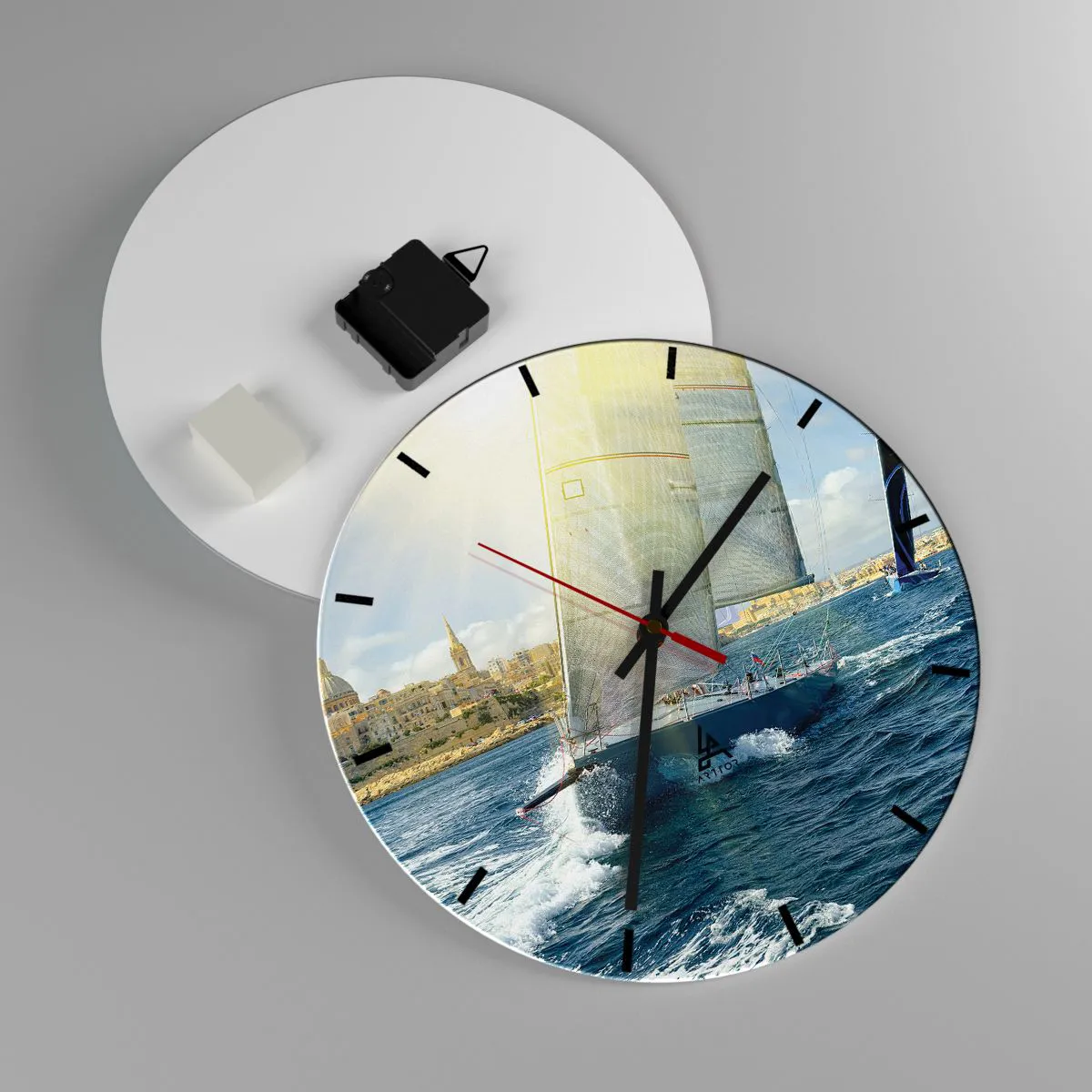 Relógio de parede - Relógio em vidro - Veleiros com o cenário de uma cidade litorânea ao sol - 30x30cm - É hora de deixar a cidade - Decoração de parede moderna para a sala de estar, cozinha e quarto ARTTOR