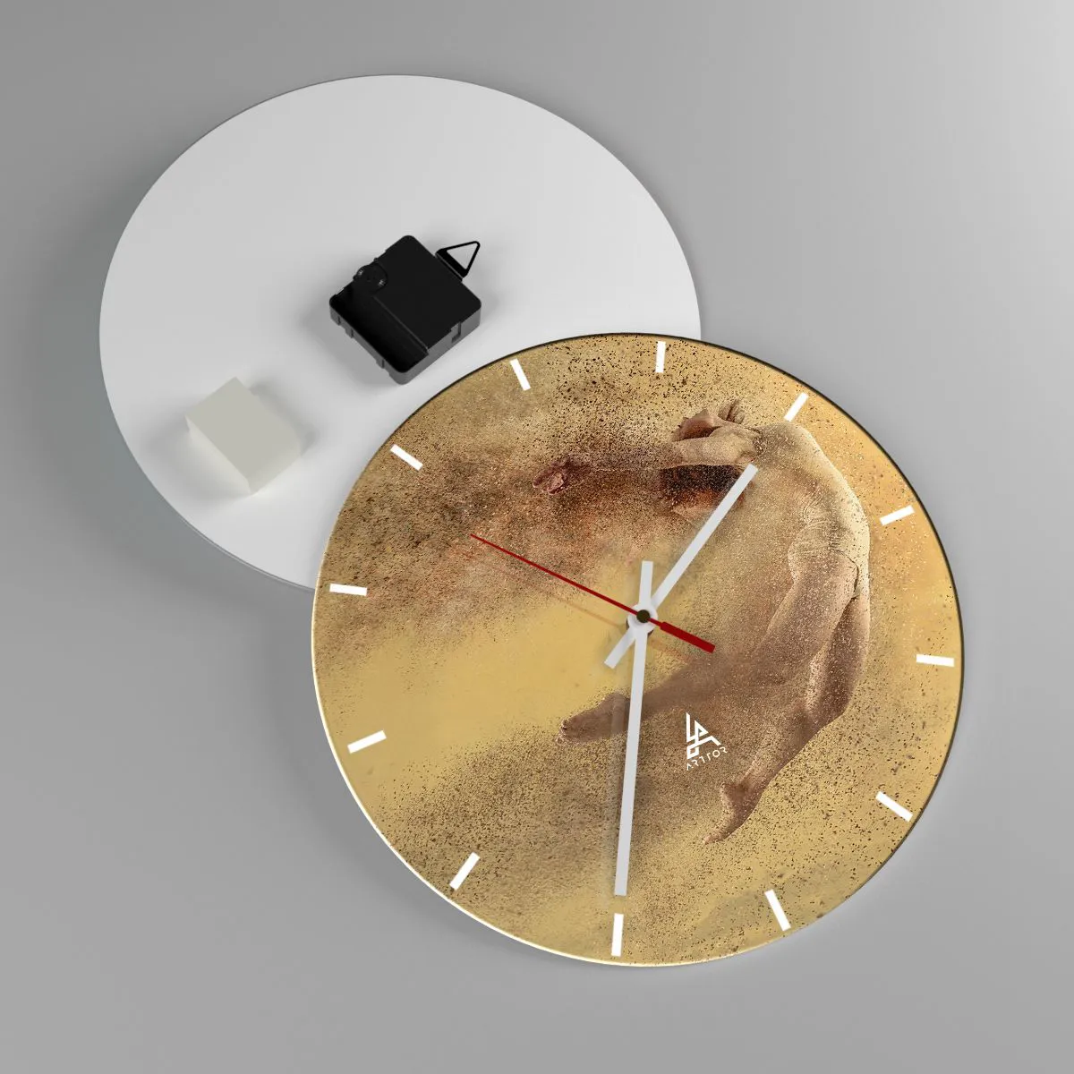 Ceas de perete - Ceas pe sticlă - Dansatoare în nuanțe aurii cu efect de praf în mișcare - 30x30cm - În exaltare de dans - Decorațiune modernă pentru perete pentru living, bucătărie și dormitor ARTTOR