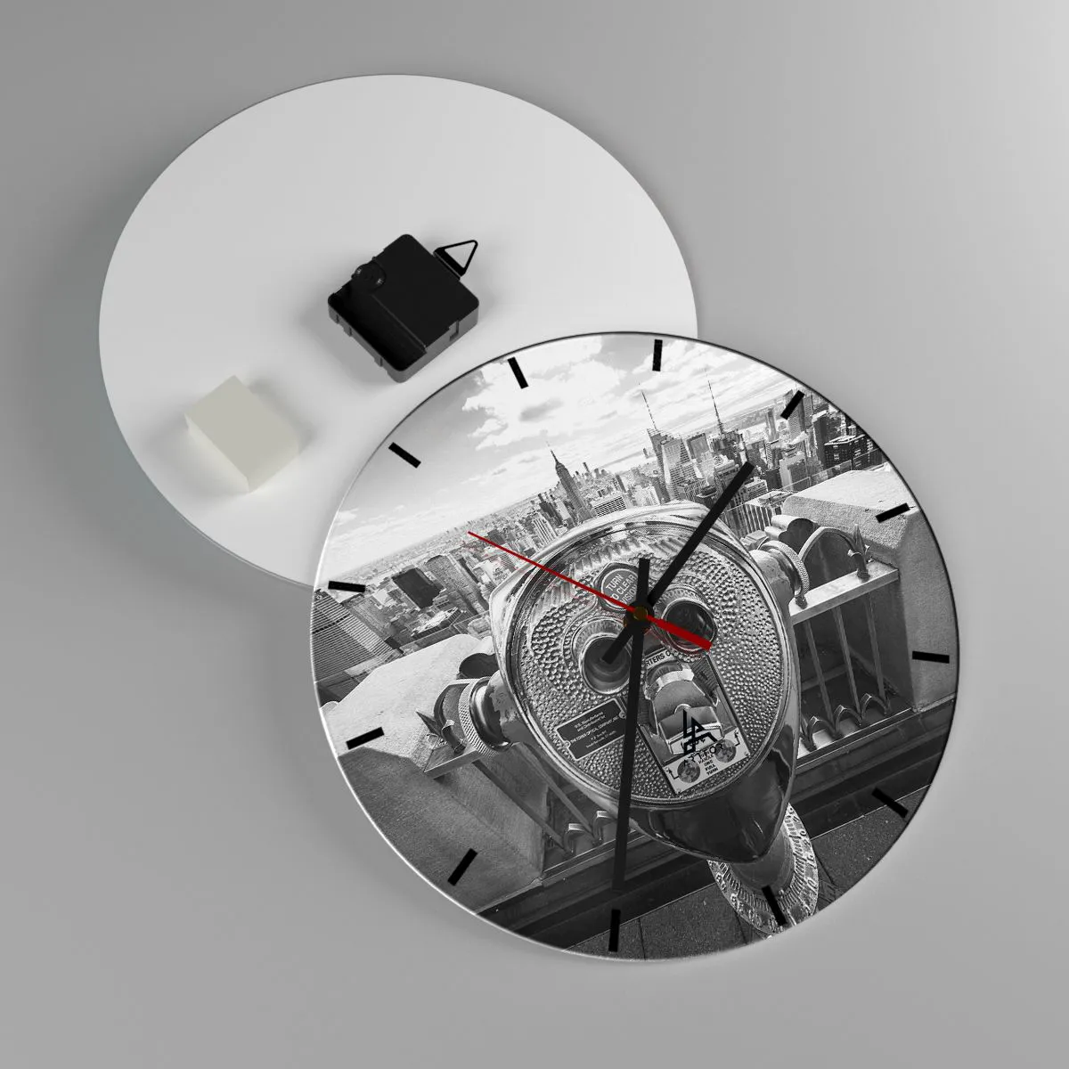 Wall clock - Clock on glass - Sightseeing binoculars aimed at the New York skyline - 30x30cm - City of Cities - Modern wall decoration for the living room, kitchen, and bedroom ARTTOR