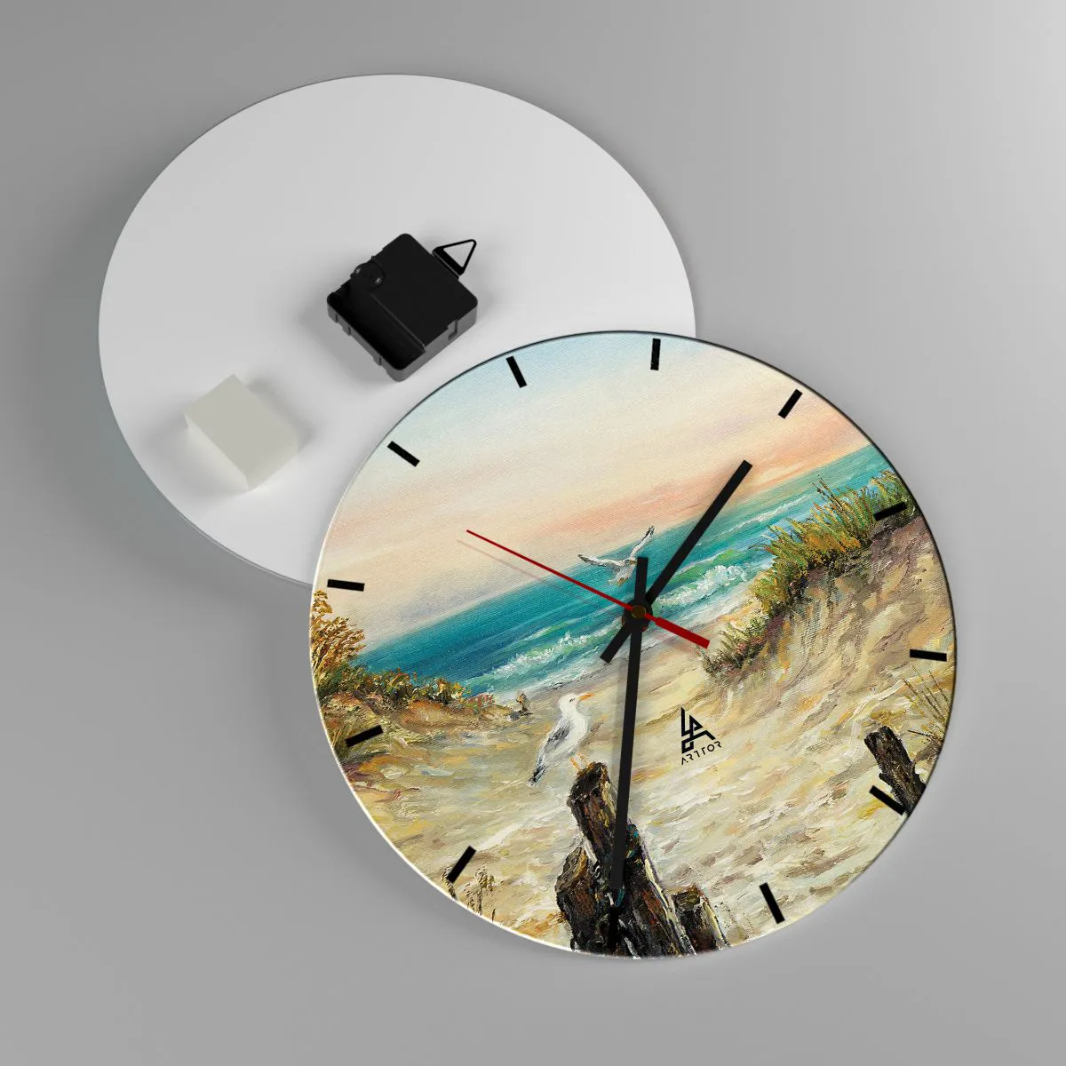 Väggklocka - Klocka på glas - Måsar över havsstranden vid solnedgången - 30x30cm - Vindstilla - Modern väggdekoration för vardagsrum, kök och sovrum ARTTOR