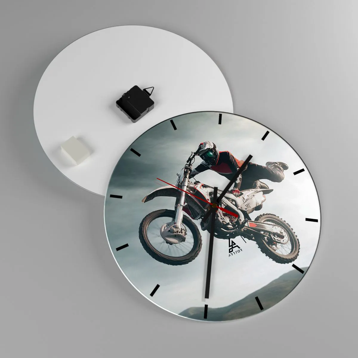 Väggklocka - Klocka på glas - No risk, no fun - 40x40 cm