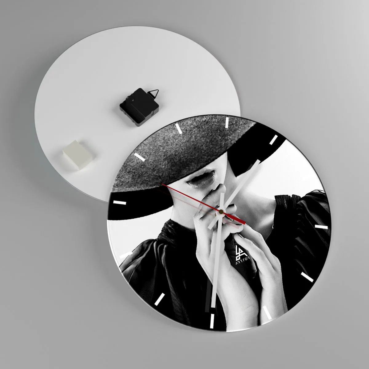 Wall clock - Clock on glass - Hidden Beauty - 40x40 cm
