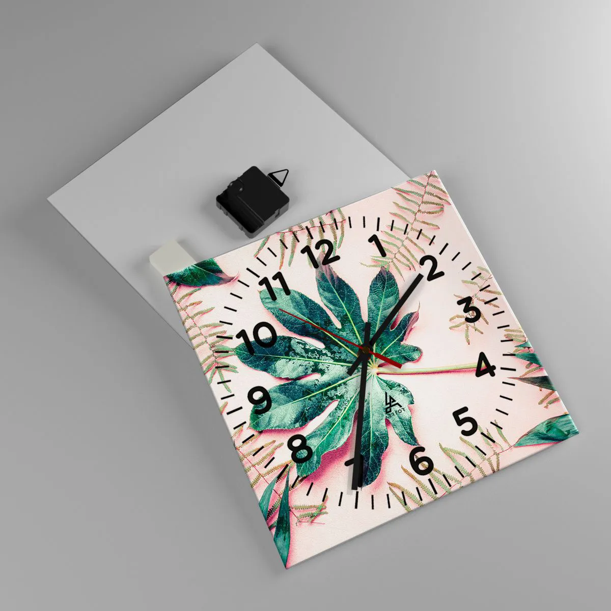 Relógio de parede - Relógio em vidro - Estudo do verde em um fundo rosa - 30x30 cm