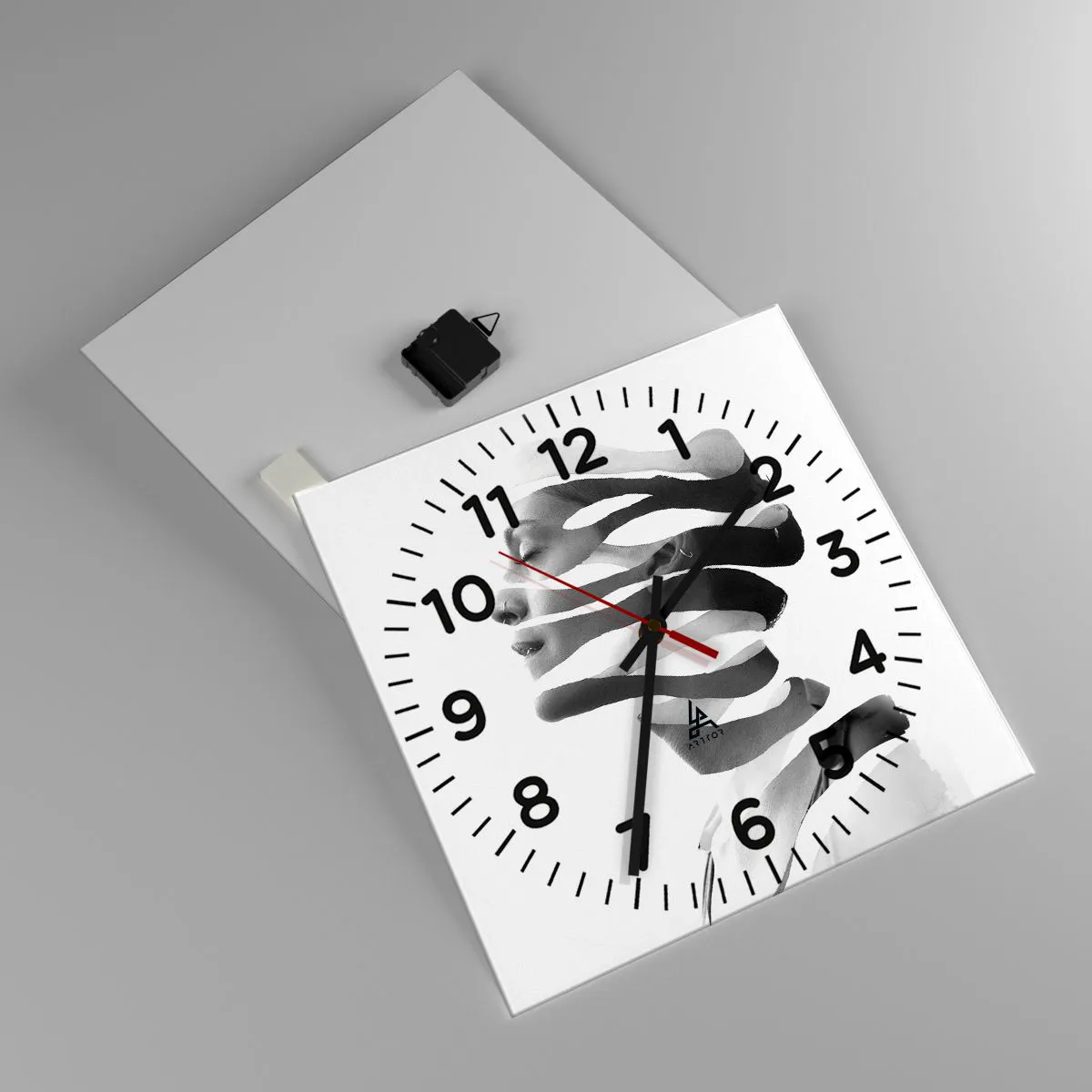 Relógio de parede - Relógio em vidro - Retrato surrealista - 40x40 cm