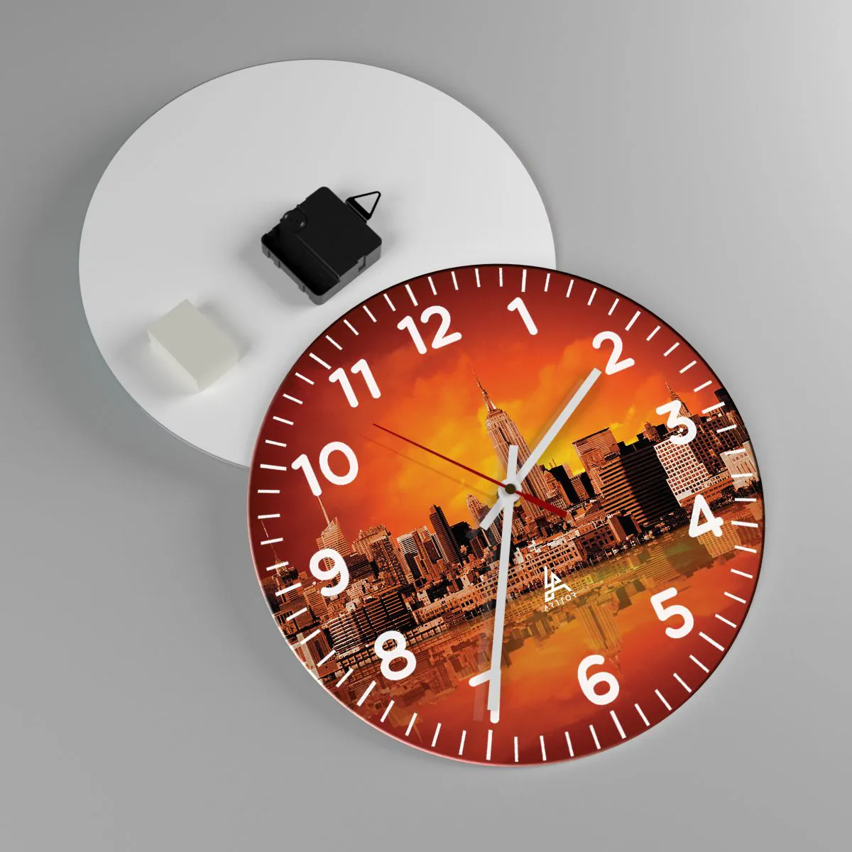 Ceas de perete - Ceas pe sticlă - Panorama unui oraș mare în galben și maro - 30x30 cm