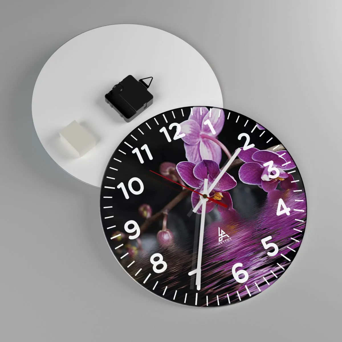 Ceas de perete - Ceas pe sticlă - Reflecție de frumusețe în liliac - 30x30 cm