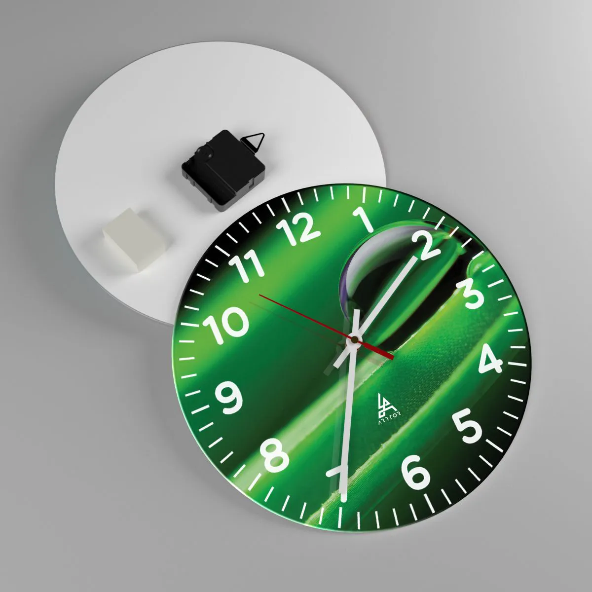 Wall clock - Clock on glass - Life from a Close-Up - 30x30 cm