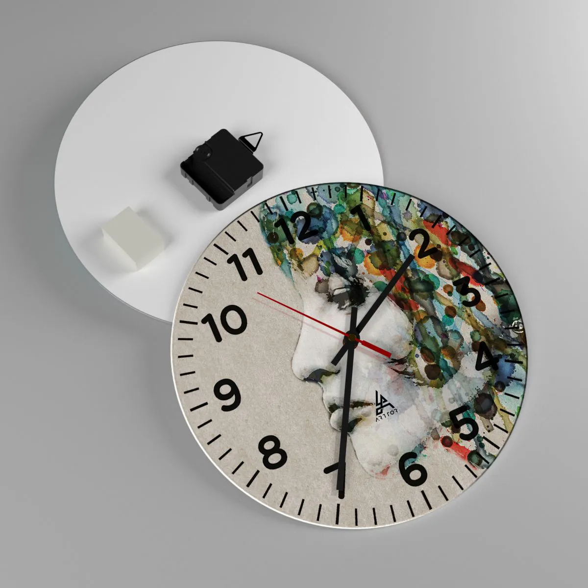 Vægur, Uret - Hun kom ud af den grå - 30x30 cm