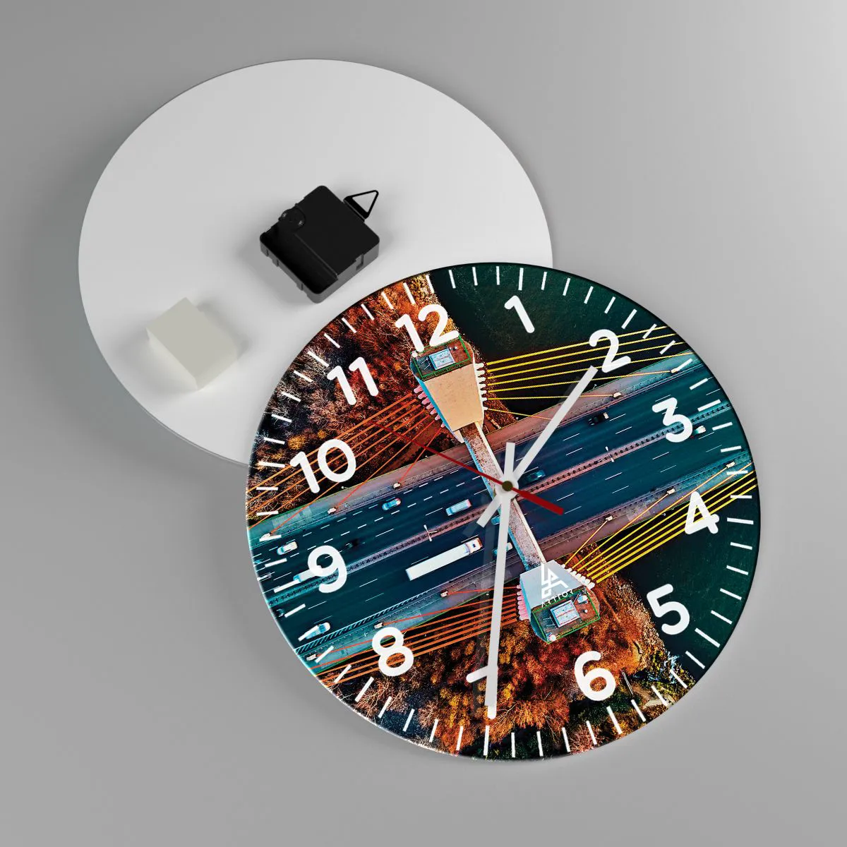 Wanduhr - Glasuhr - Jenseits der Gewässer, jenseits der Wälder - 30x30 cm