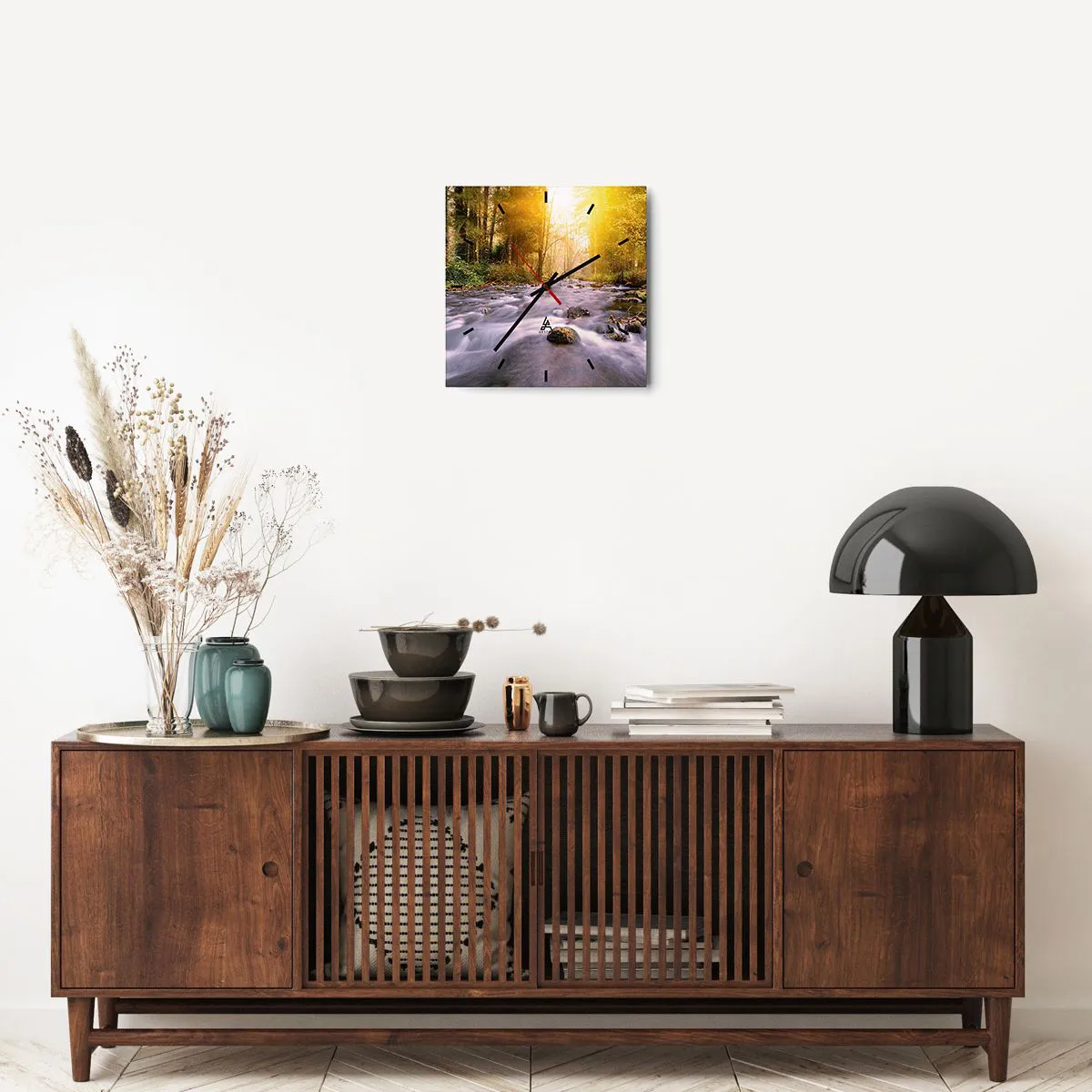 Wanduhr - Glasuhr - Ein Waldbach, beleuchtet von den Sonnenstrahlen - 30x30cm - Malachit im Silber- und Goldrahmen - Moderne Wanddekoration für Wohnzimmer und Schlafzimmer ARTTOR