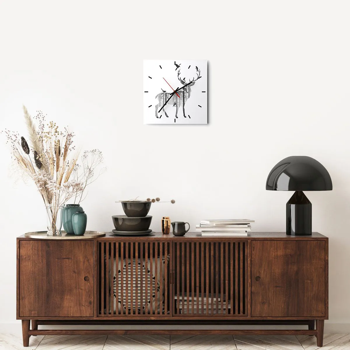 Wanduhr - Glasuhr - Silhouette eines Hirsches mit Wald und Vögeln - 30x30cm - Guter Waldgeist - Moderne Wanddekoration für Wohnzimmer und Schlafzimmer ARTTOR