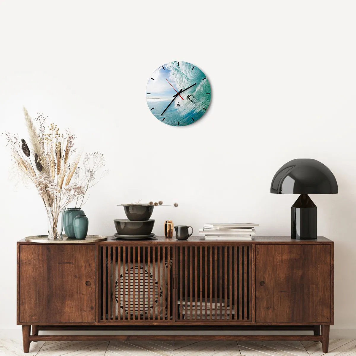 Ceas de perete - Ceas pe sticlă - Surfer într-un tunel de apă pe un cer albastru - 30x30cm - Întotdeauna pe val - Decorațiune modernă pentru perete pentru living, bucătărie și dormitor ARTTOR