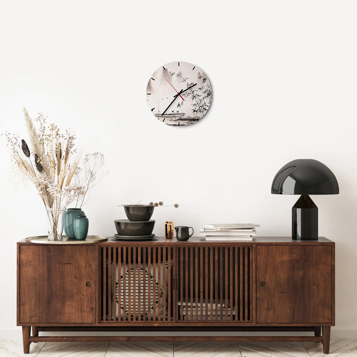 Nástenné hodiny - Minimalistická krajina s bambusom, loďkou a vtákmi v čiernobielej farbe. - 30x30cm - Pokoj ryžových polí - Moderná nástenná dekorácia do obývacej izby, kuchyne a spálne ARTTOR