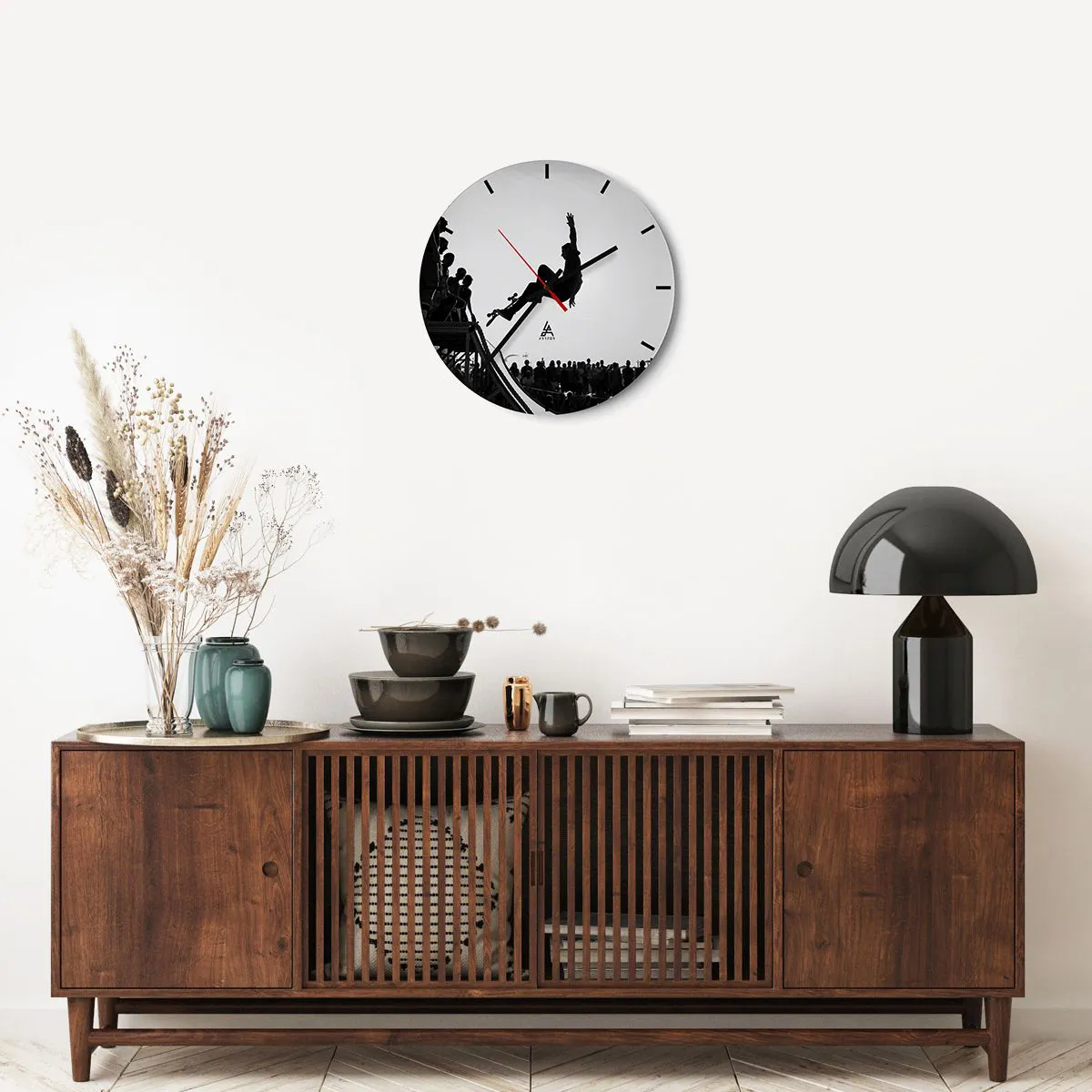 Nástenné hodiny - Hrdinovia a diváci - 40x40 cm