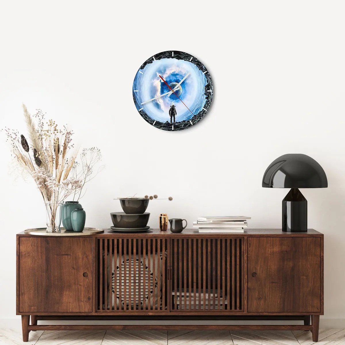 Väggklocka - Klocka på glas - Det är inte långt kvar hem - 40x40 cm